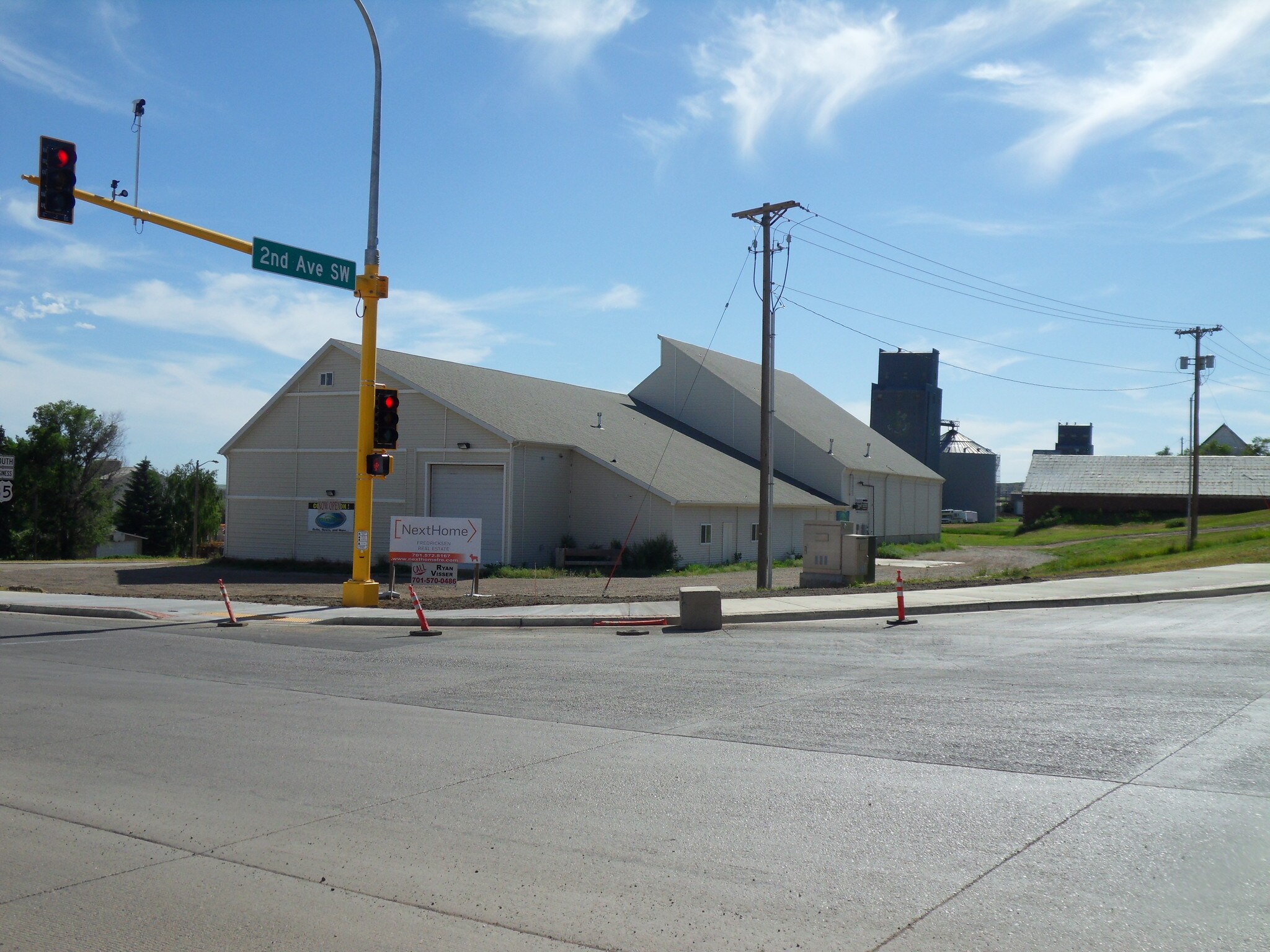 201 S Main St, Watford City, ND for Sale