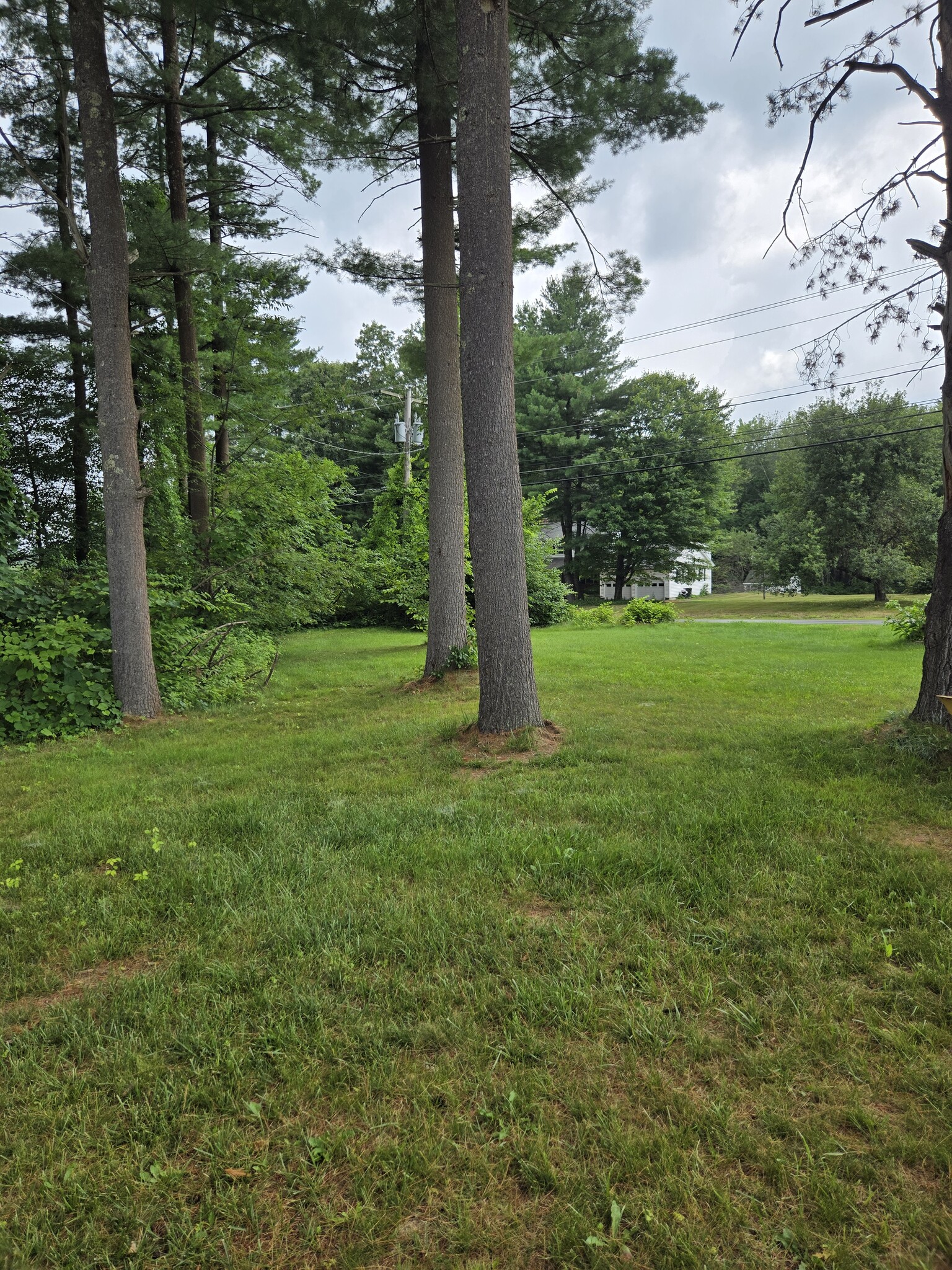 221 Rockingham Rd, Londonderry, NH for Sale