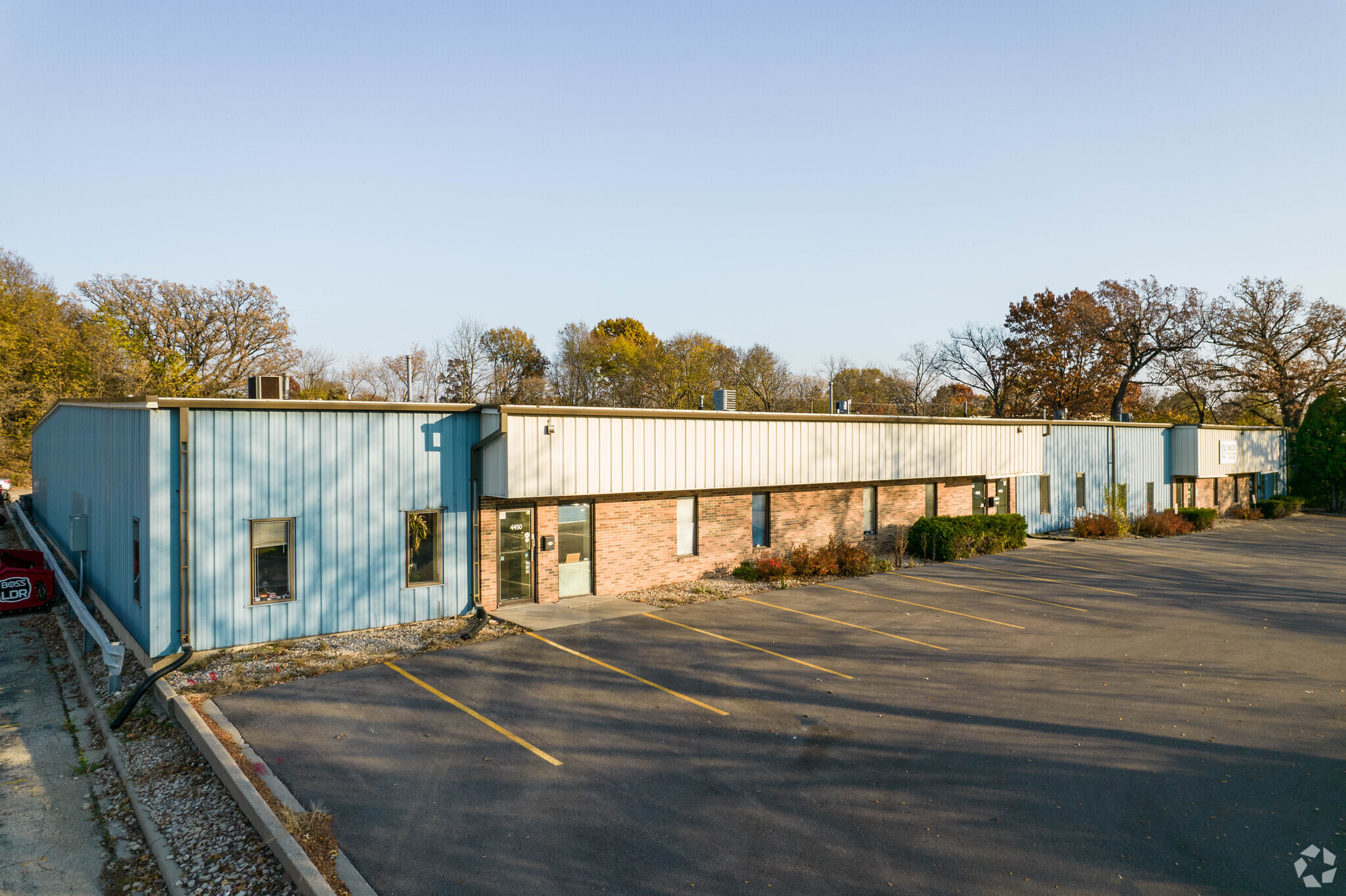 4450-4462 Robertson Rd, Madison, WI for Sale