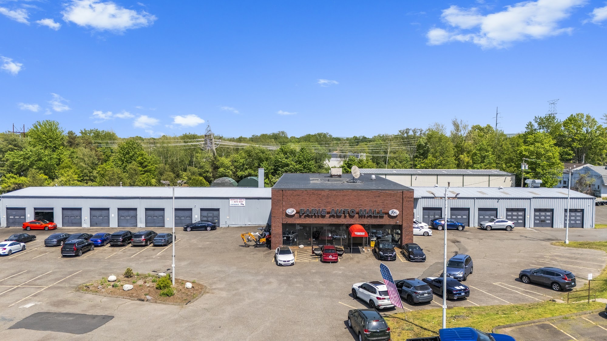 512 W Center St, Manchester, CT for Sale