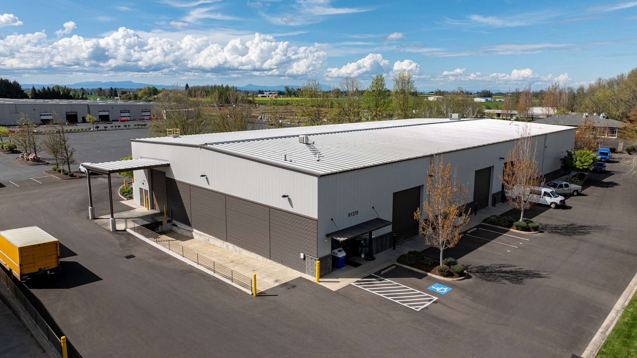 91370 N Coburg Industrial Way, Coburg, OR for Rent