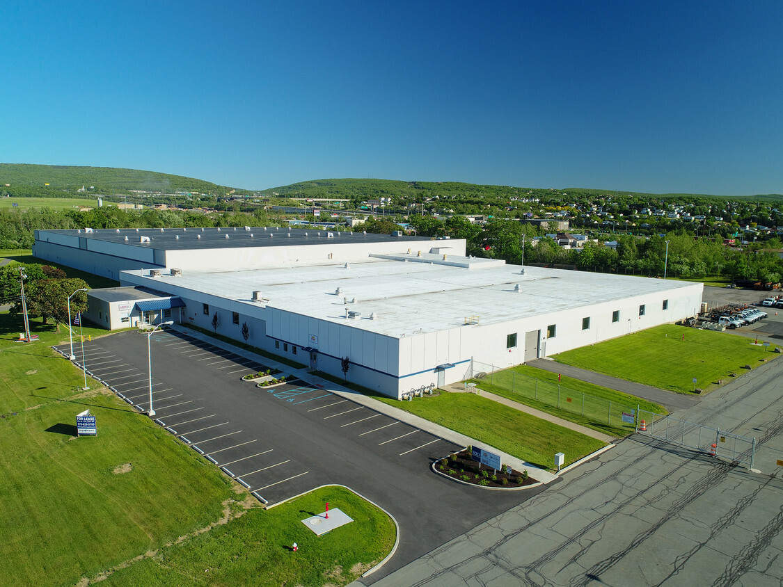 100 Keystone Industrial Park, Dunmore, PA for Rent