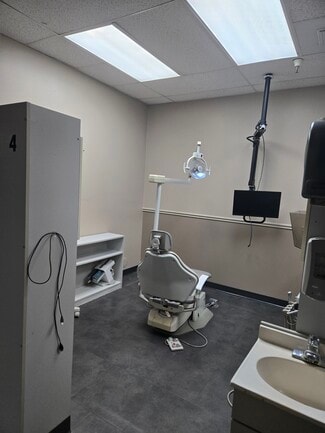 Aurora, CO Office/Medical - 4321-4335 S Buckley Rd