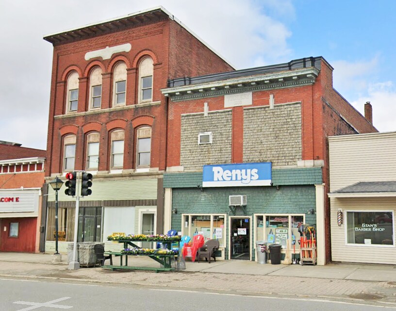 131 Main St, Pittsfield, ME for Sale
