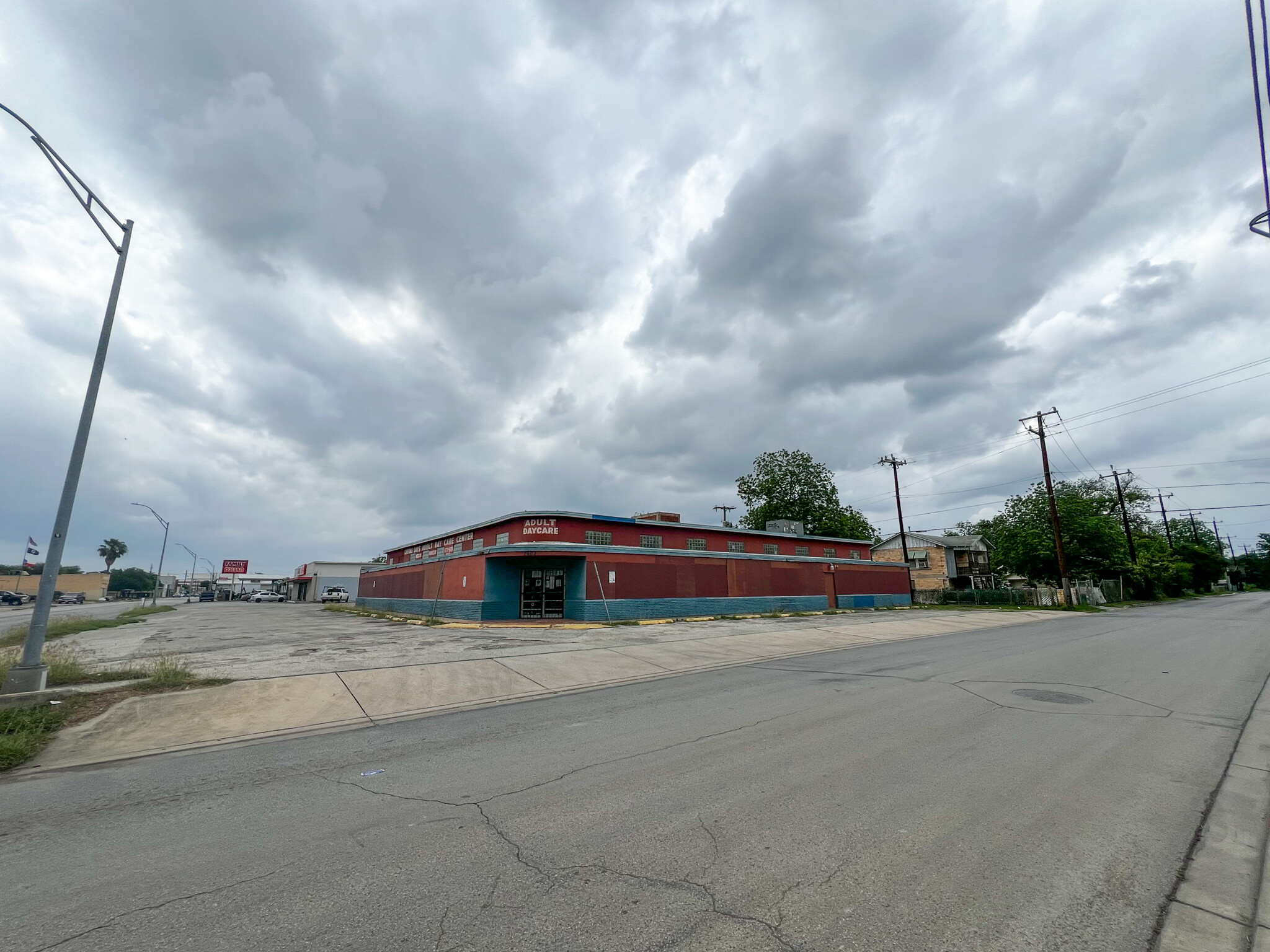 2603 W Southcross Blvd, San Antonio, TX for Rent
