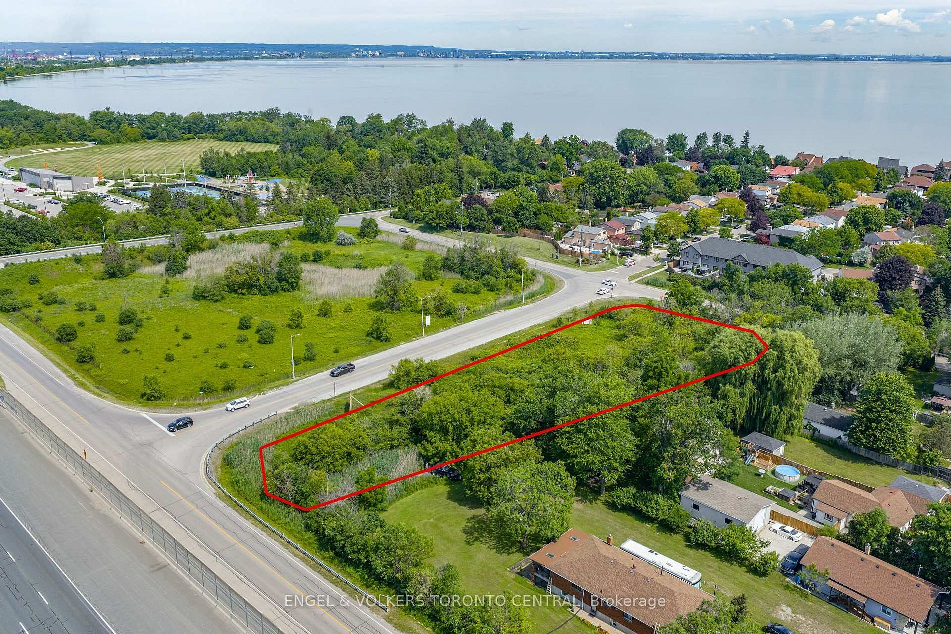 6 Parkledge Dr, Hamilton, ON for Sale