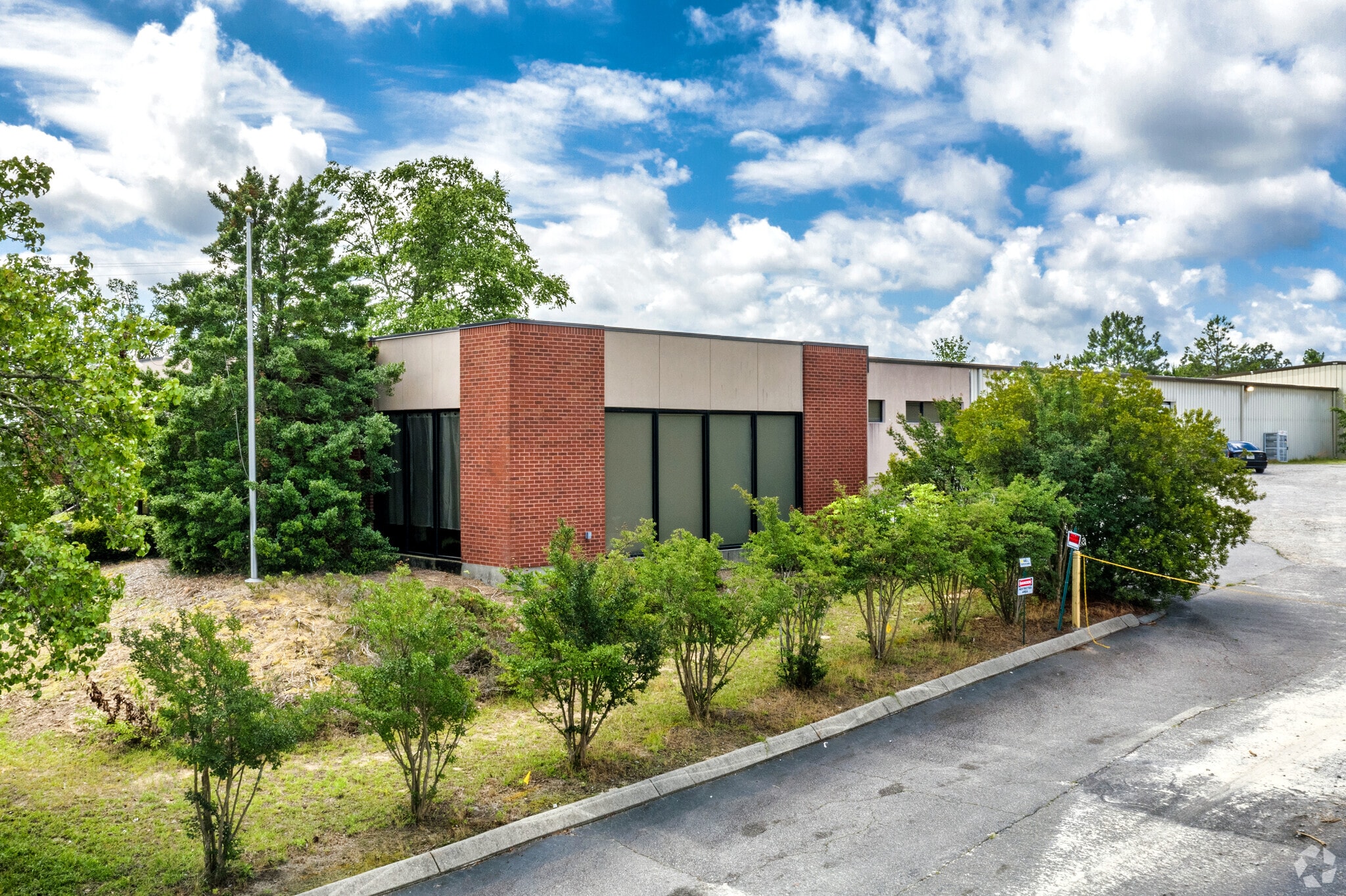 739 Old Clemson Rd, Columbia, SC for Rent