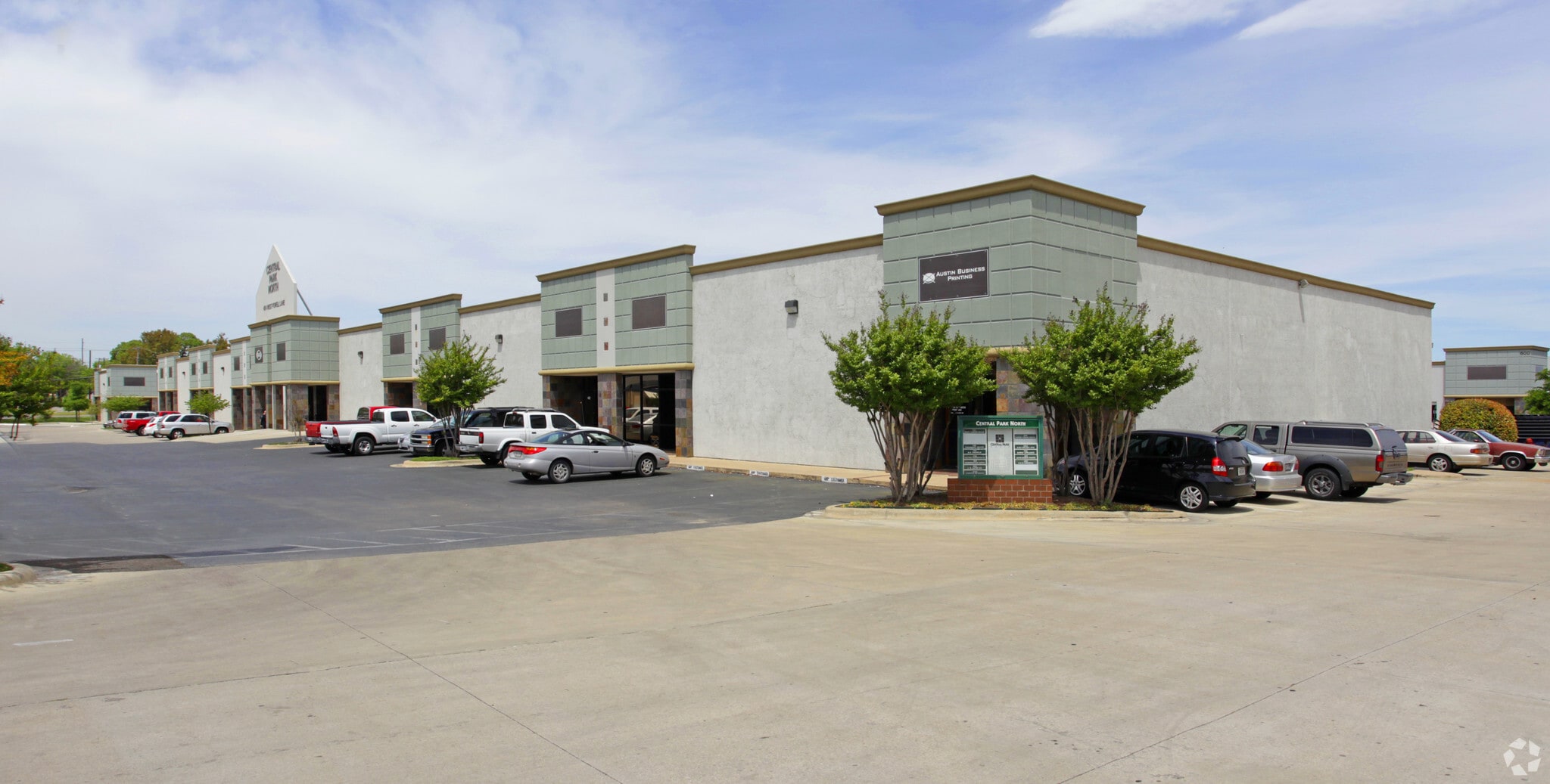 404 W Powell Ln, Austin, TX for Rent