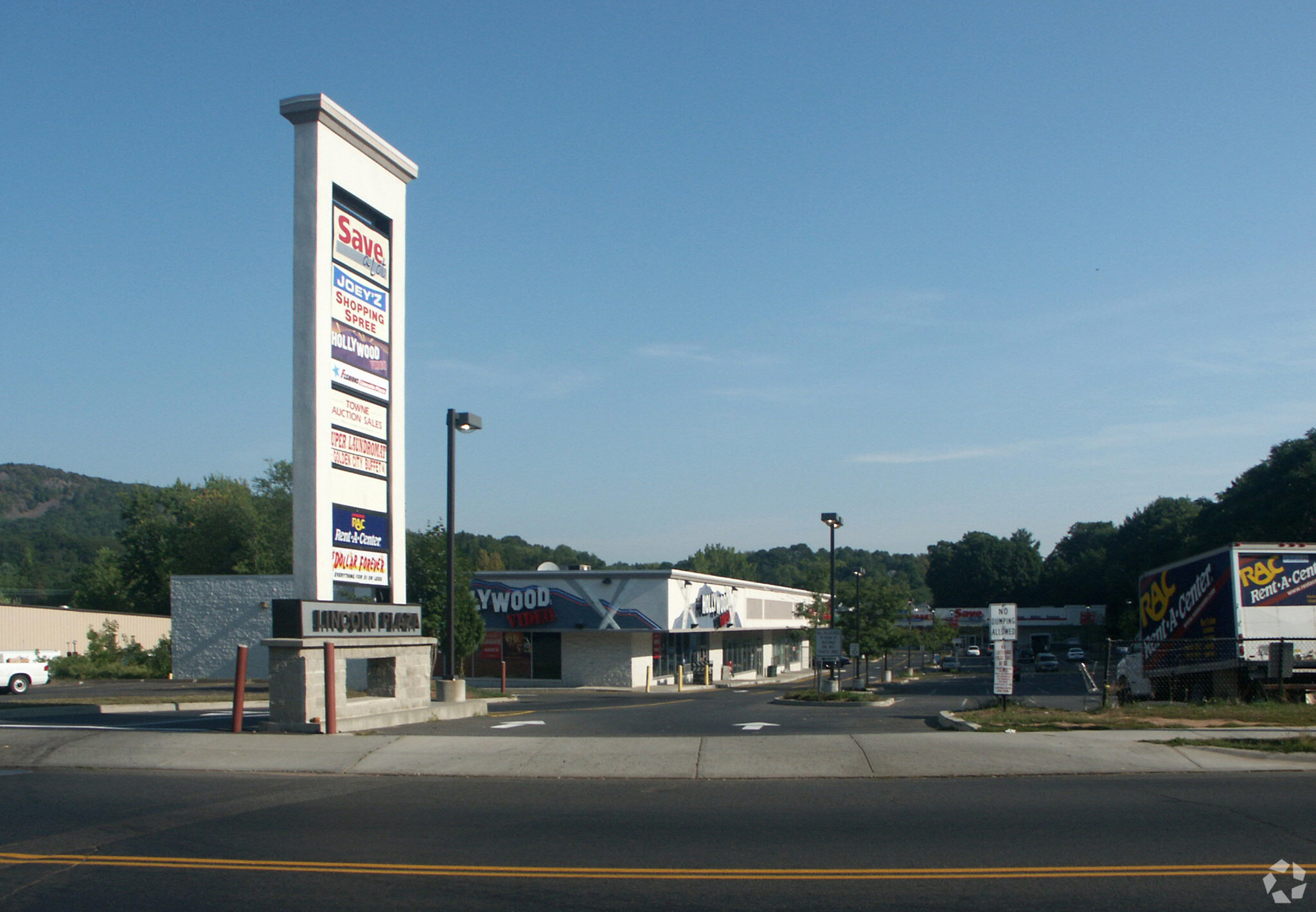 311 W Main St, Meriden, CT for Rent