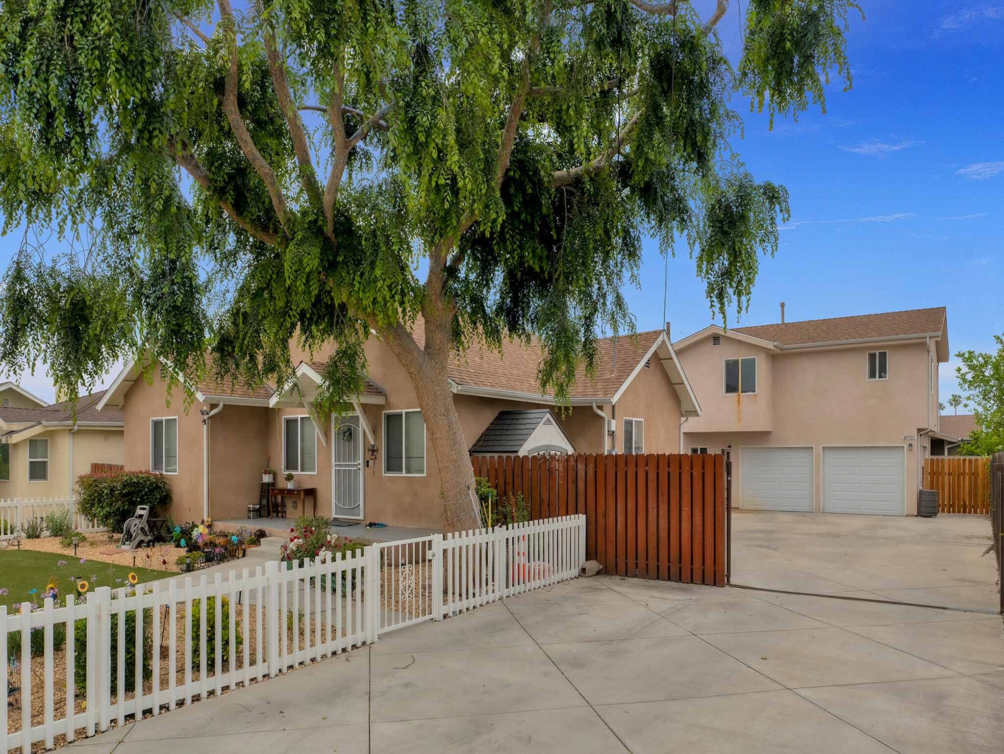10720 Saticoy St, Sun Valley, CA for Sale