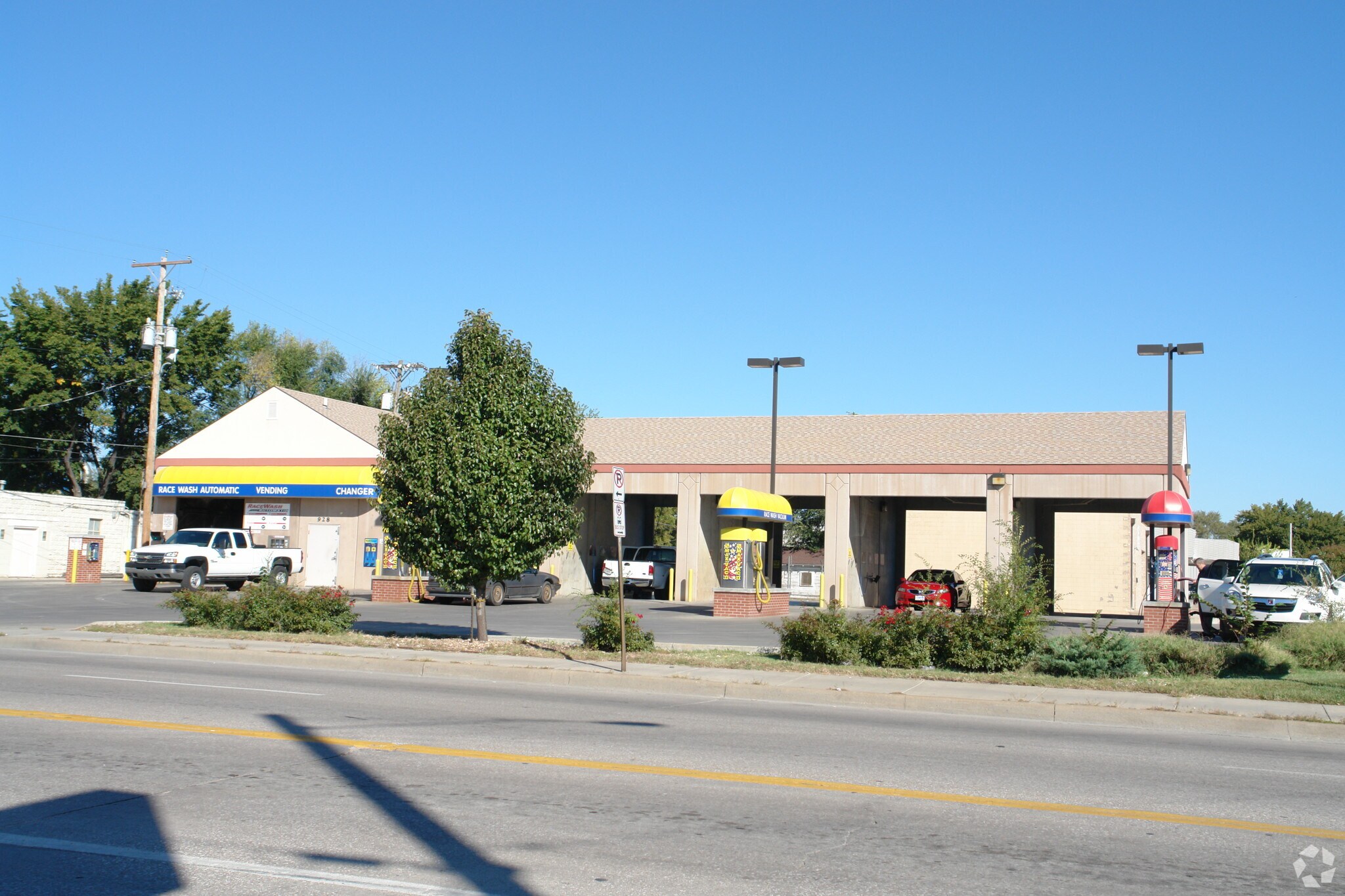 928 E Harry St, Wichita, KS for Sale