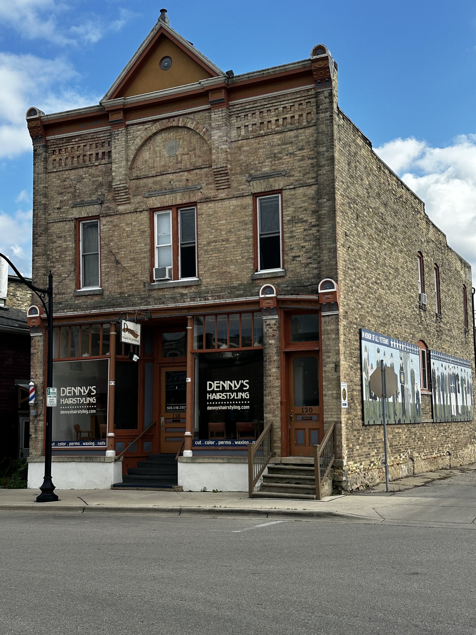 118 W Lake St, Lake Mills, WI for Sale