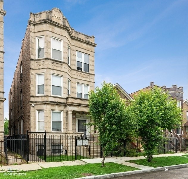 3548 W 13th Pl, Chicago, IL for Sale