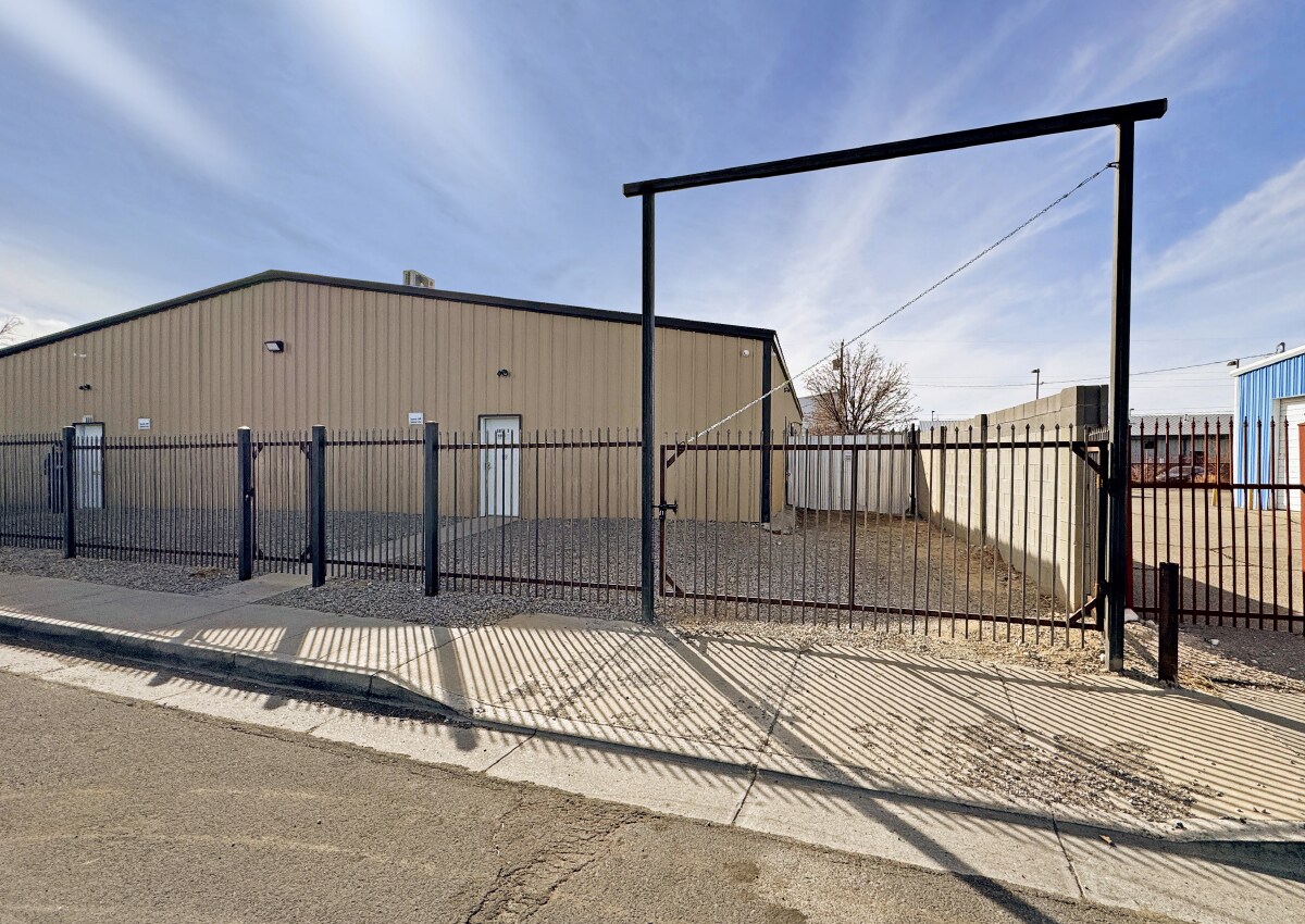 9808 Acoma Rd SE, Albuquerque, NM for Rent