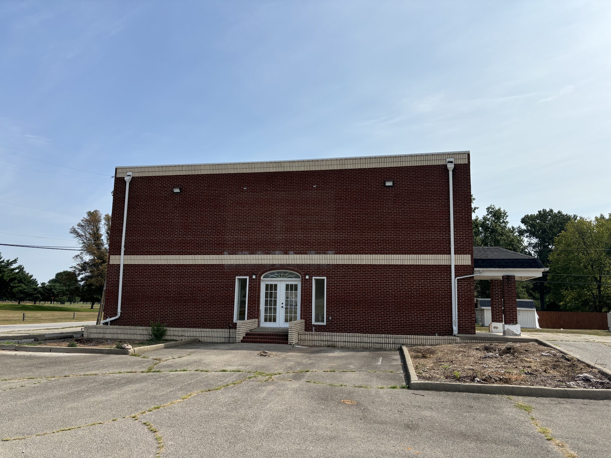 3900 S 7th St, Terre Haute, IN for Sale