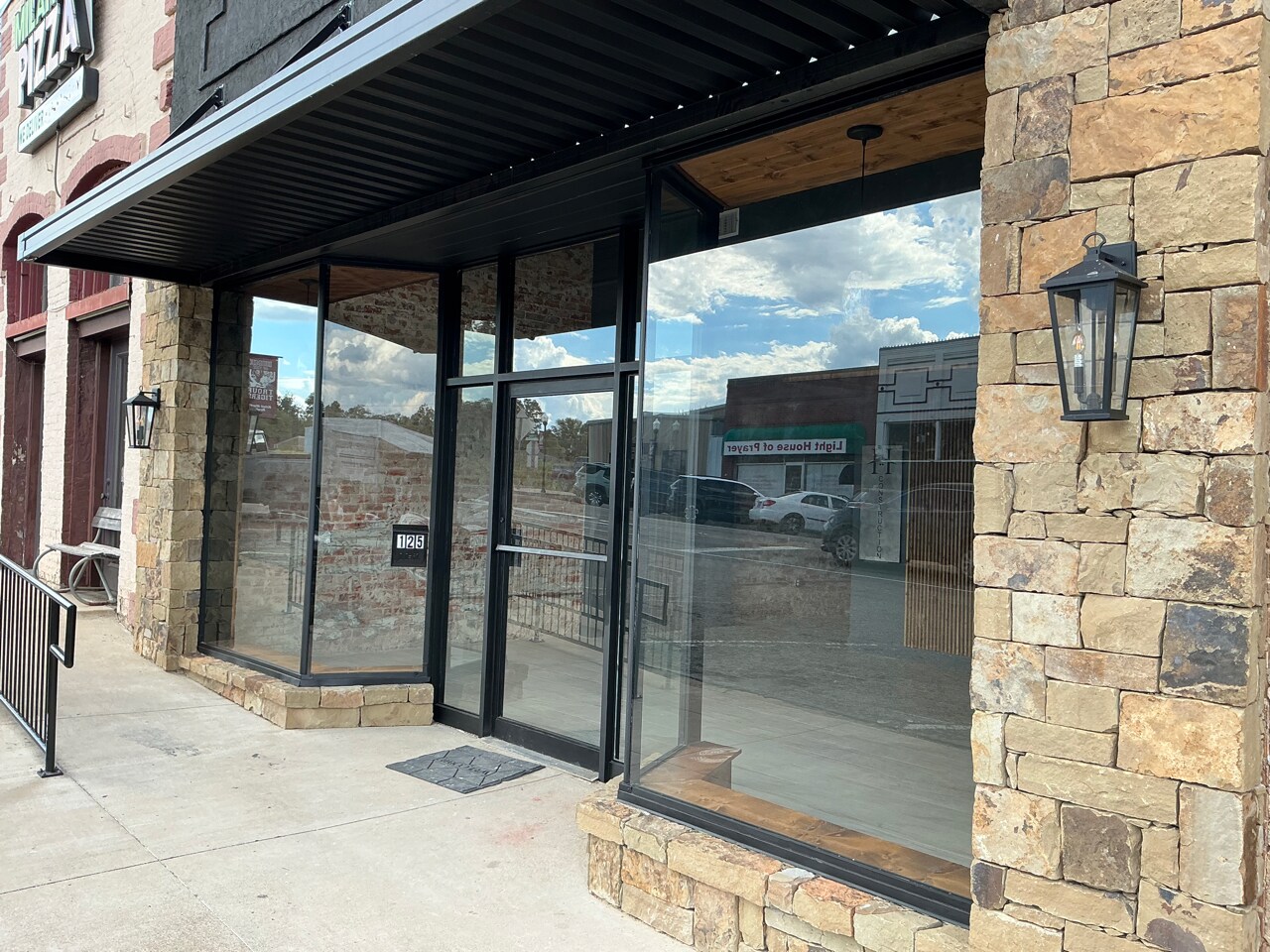 125 W Duval St, Troup, TX for Rent