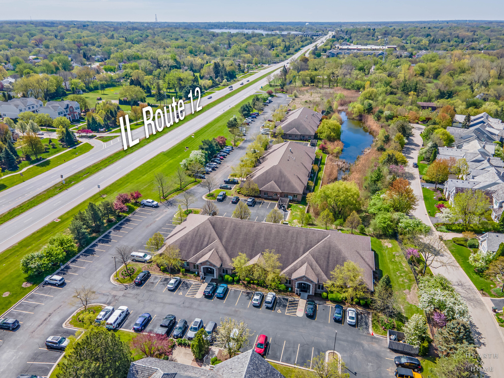 106 S Wynstone Park Dr, Barrington, IL for Sale