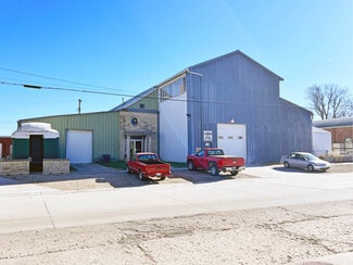 Topeka, KS Warehouse - 128-132 NW Van Buren St