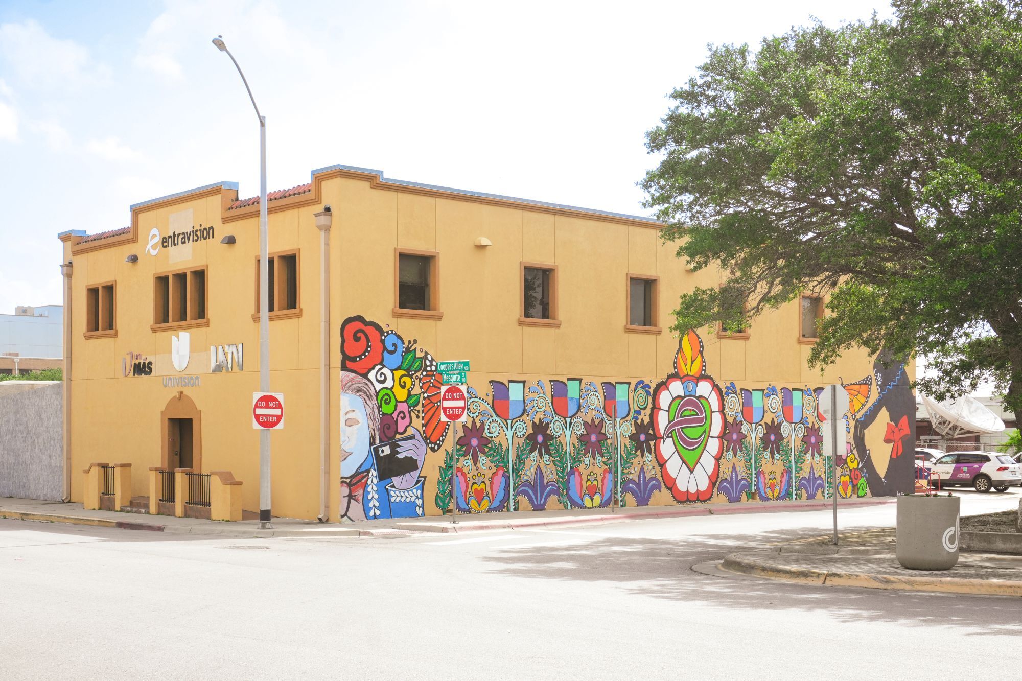 102 N Mesquite St, Corpus Christi, TX for Sale