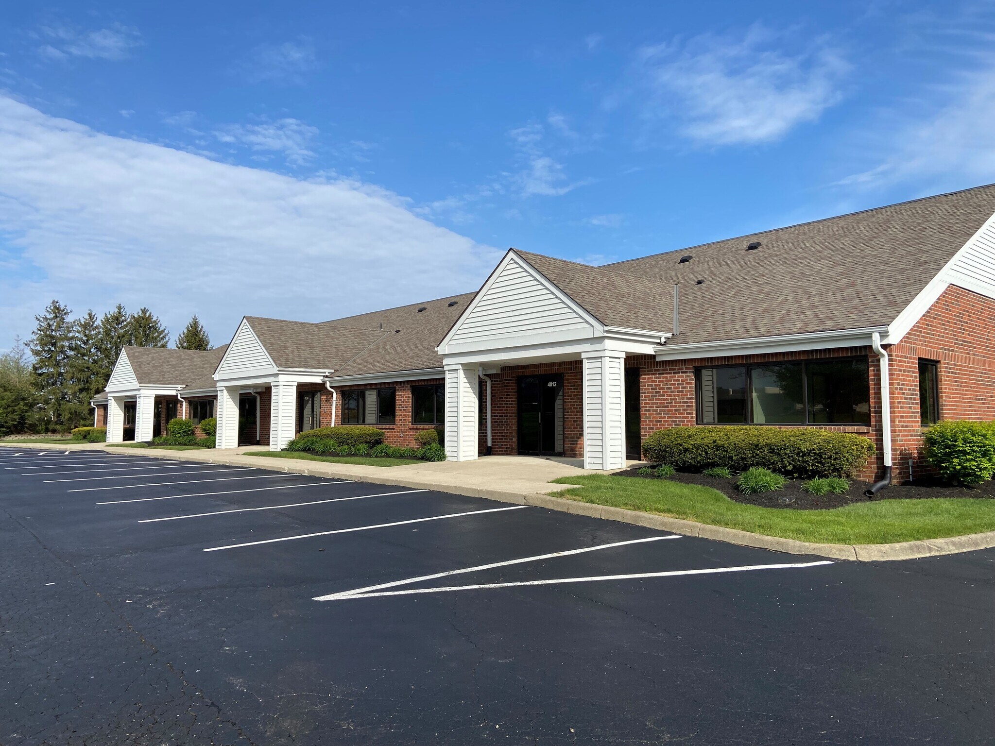 3934-3946 N Hampton Dr, Powell, OH for Rent