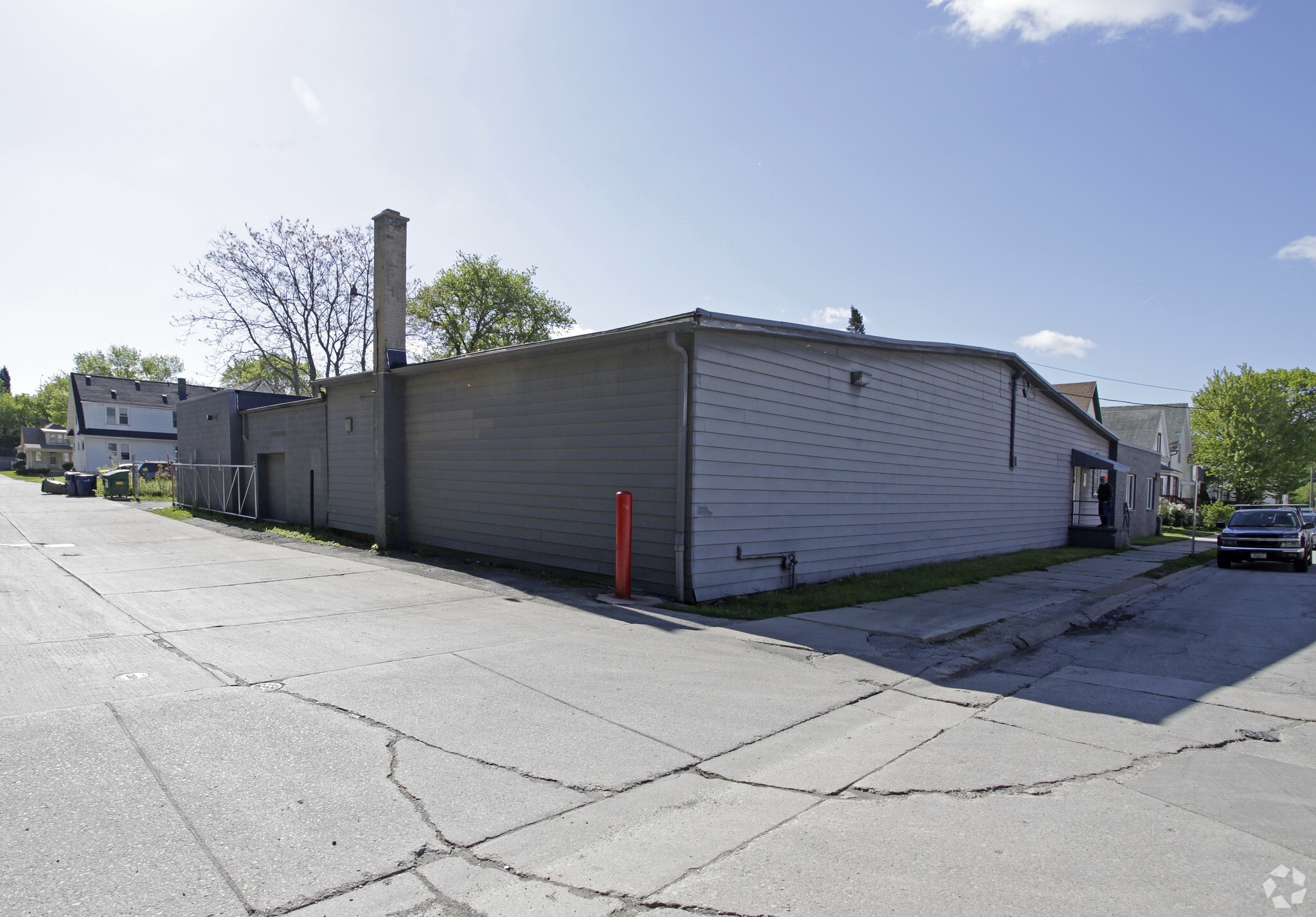 1168 N 50th Pl, Milwaukee, WI for Sale