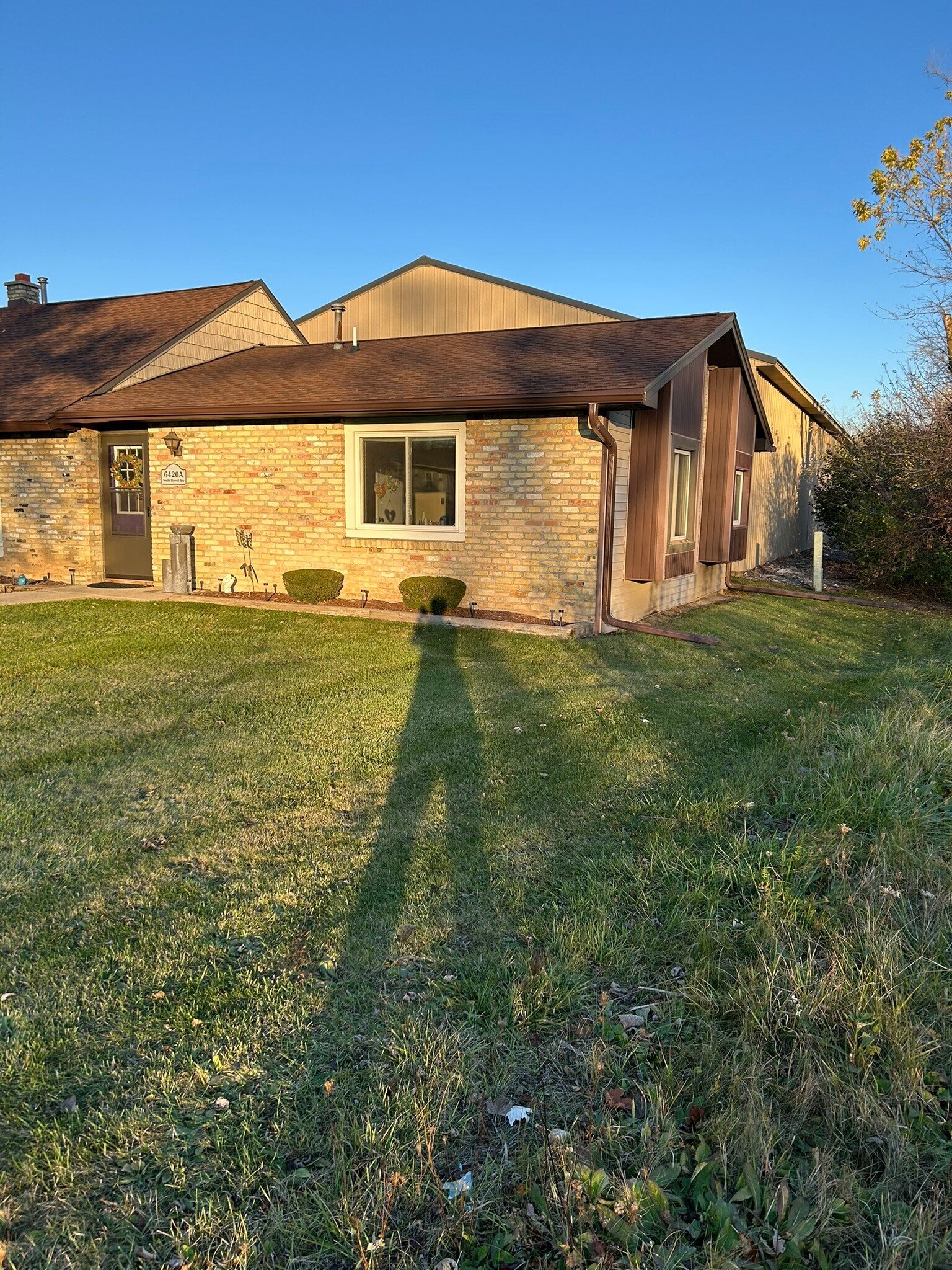 6420A S Howell Ave, Oak Creek, WI for Rent