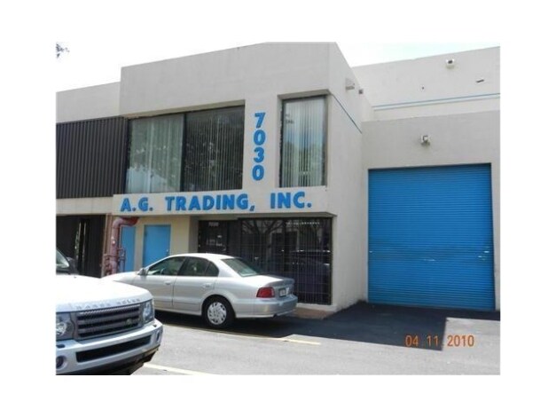 7030-7038 NW 50th St, Miami, FL for Rent