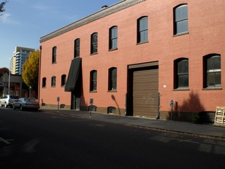 Portland, OR Warehouse - 825 NW Davis St