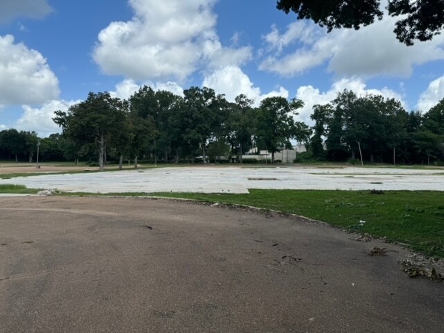 129 Jefferson Davis Blvd, Natchez, MS for Sale