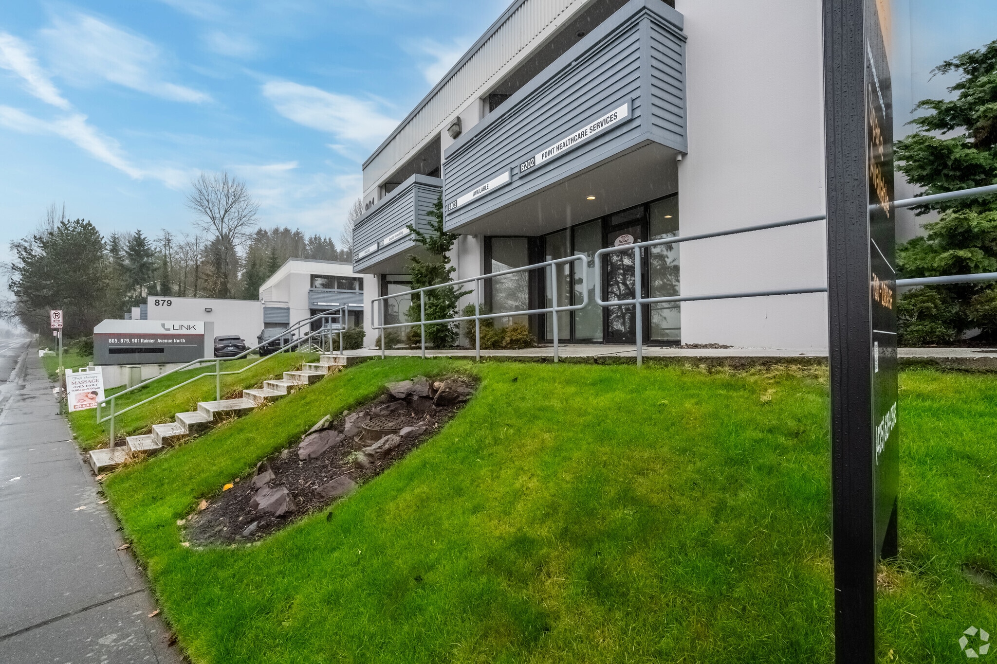901 Rainier Ave N, Renton, WA for Rent