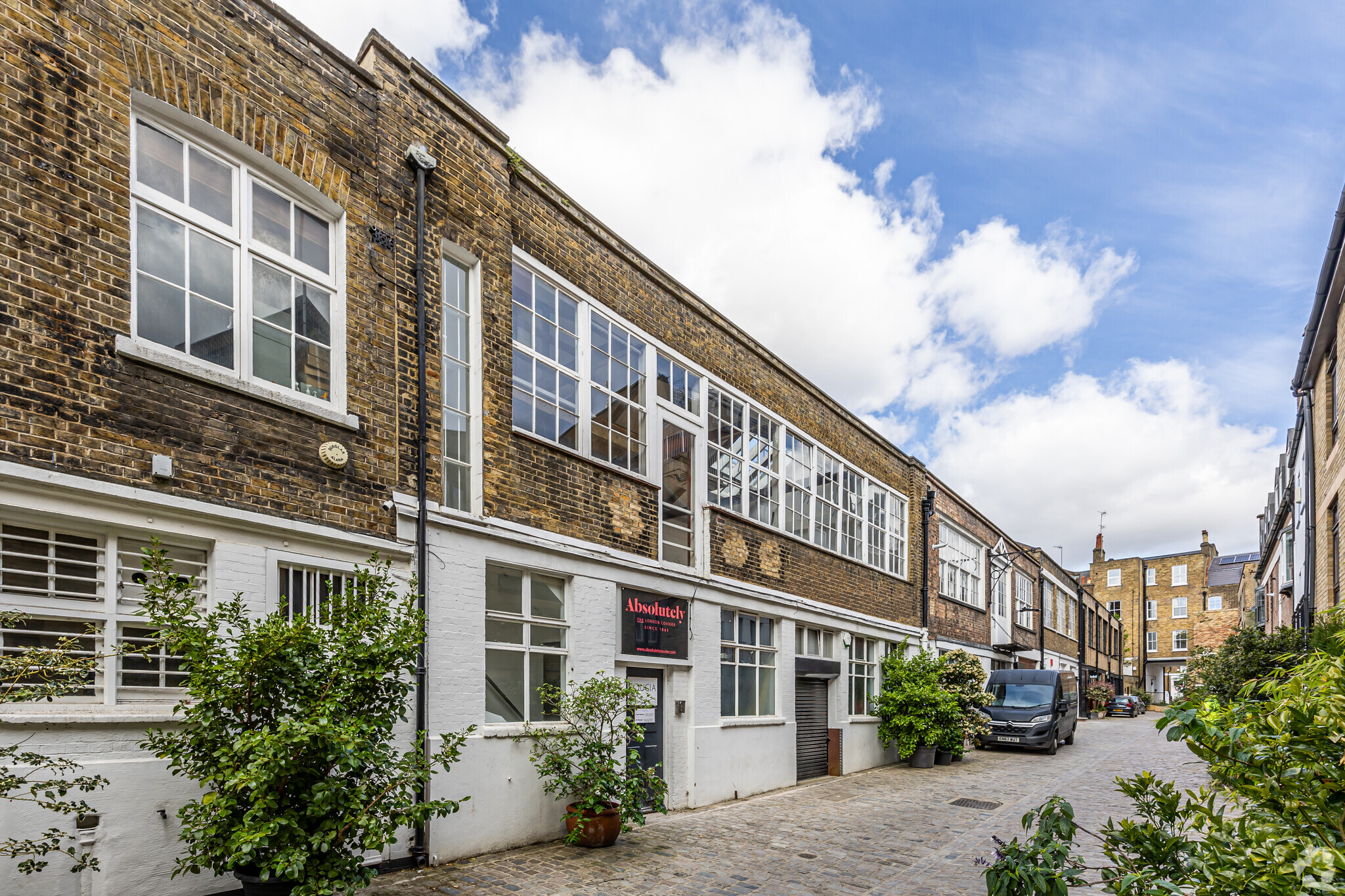 22-23 Brownlow Mews, London, LND for Rent