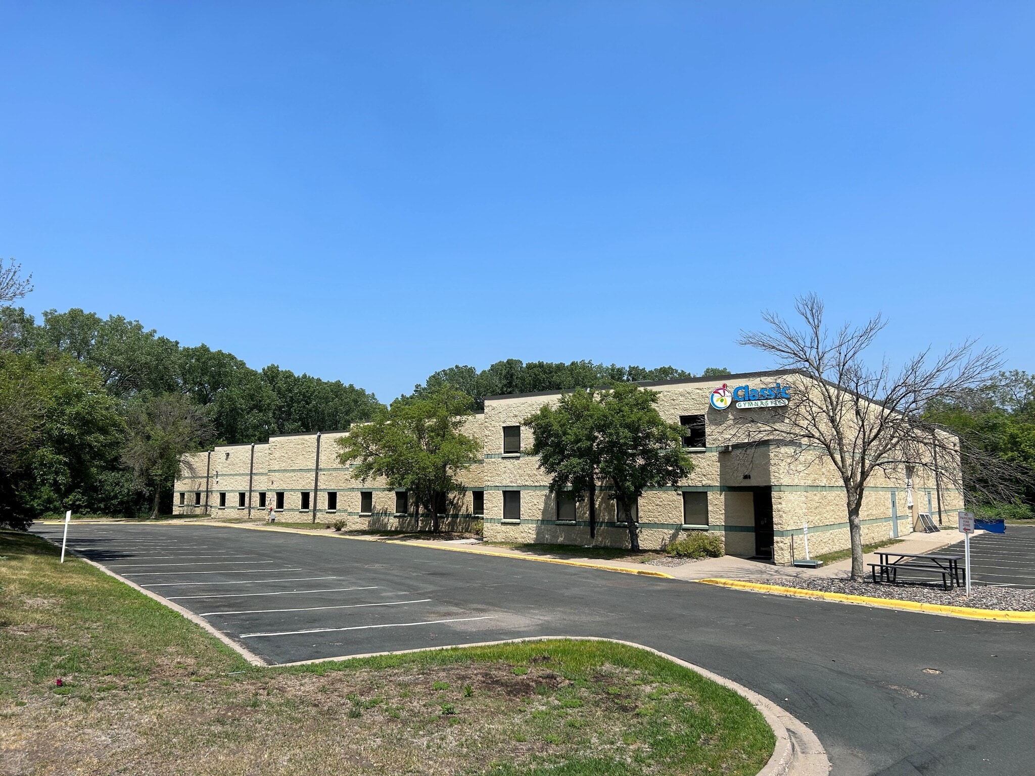 3980-3988 N Quebec Ave, New Hope, MN for Rent