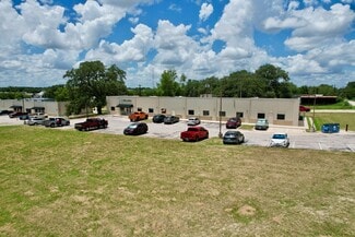 Pleasanton, TX Office/Medical - 1030 Bensdale Rd