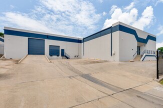 Dallas, TX Industrial - 2570 W Commerce St