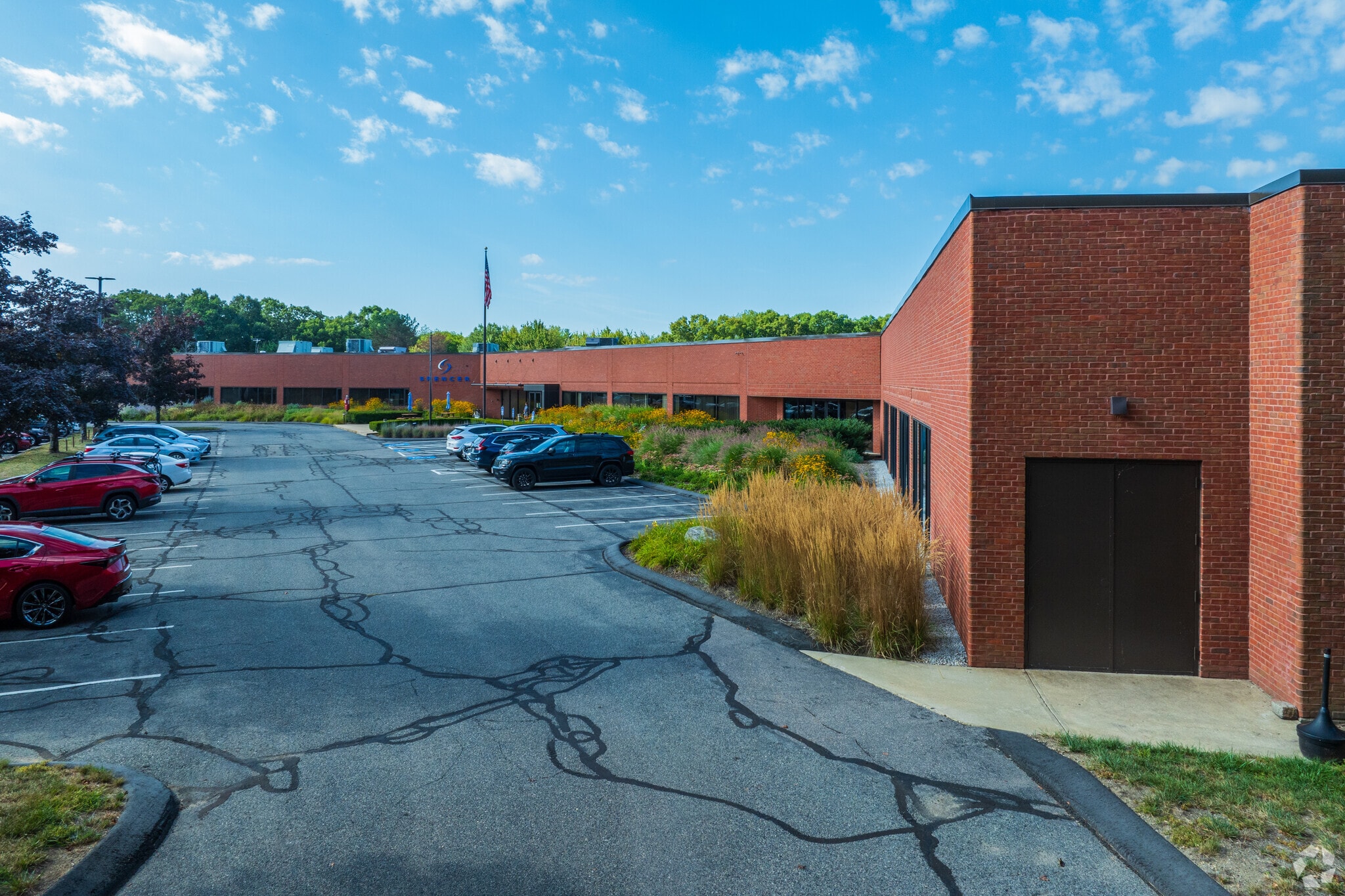 10 Trotter Dr, Medway, MA for Rent