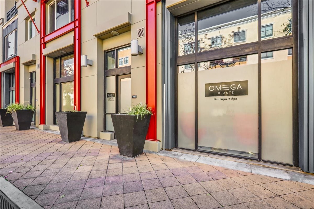 300 E 4th St, Long Beach, CA for Sale