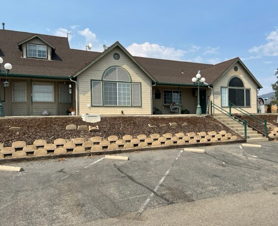 29369 Auberry Rd, Prather, CA for Rent