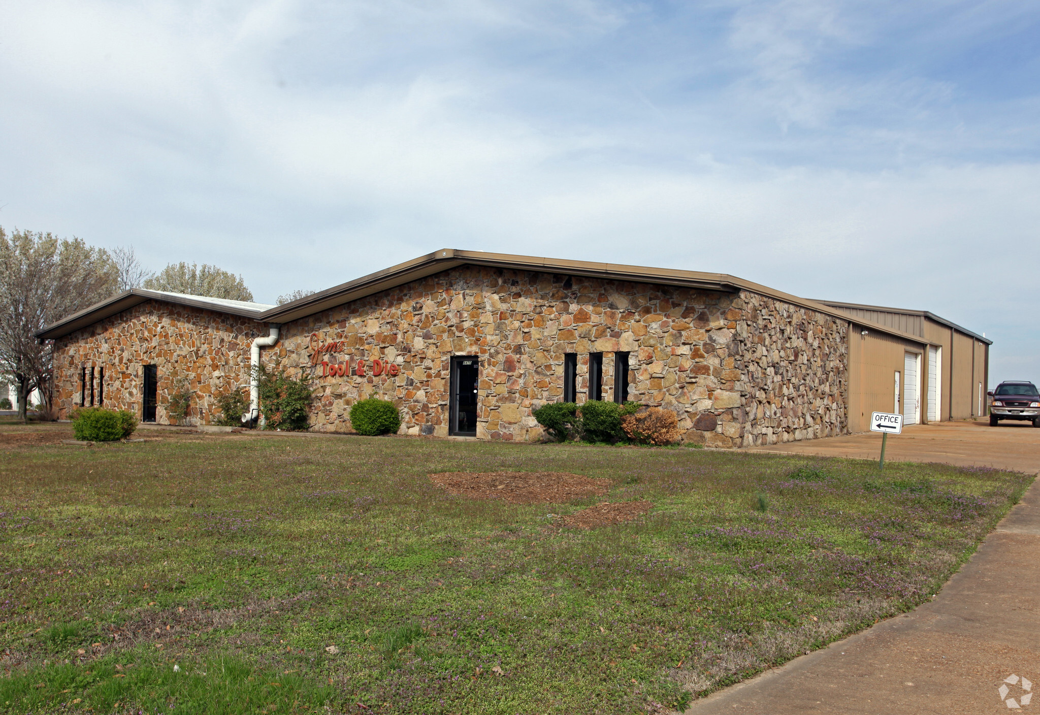 8470 Summit Cv, Olive Branch, MS for Rent