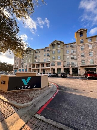 Waco, TX Apartments - 215 Washington Ave