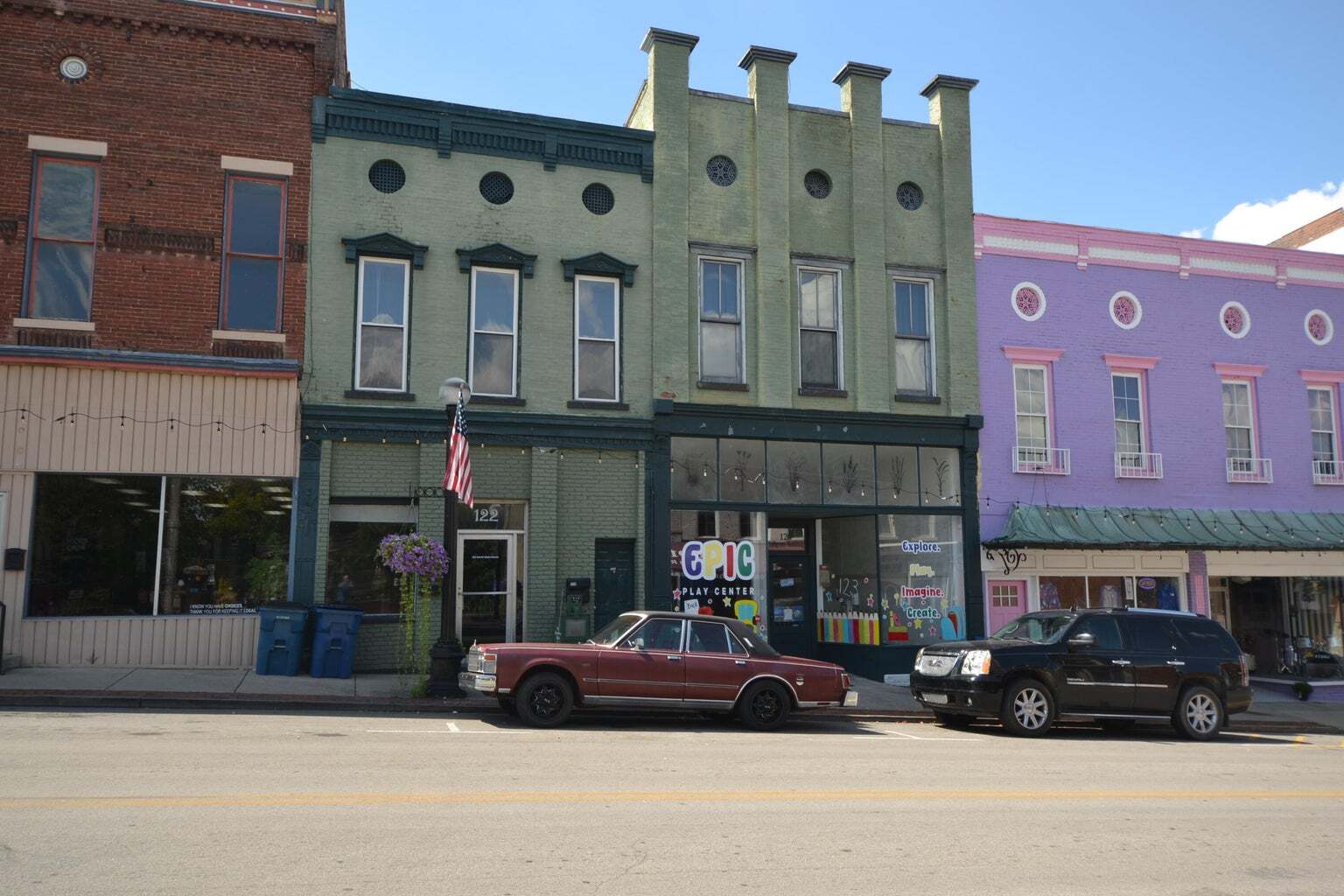 122 S Main St, Harrodsburg, KY for Sale