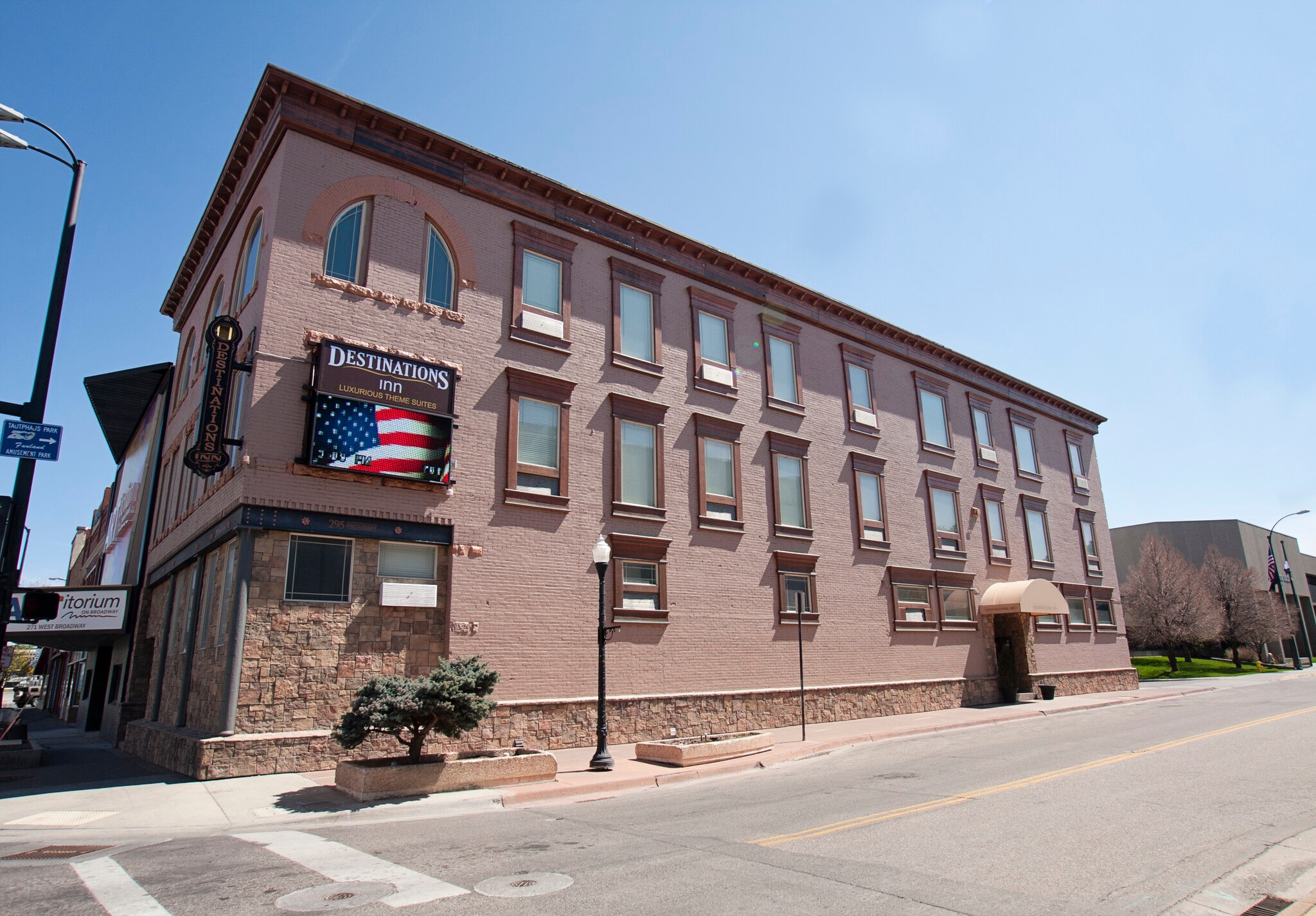 295 W Broadway St, Idaho Falls, ID for Sale