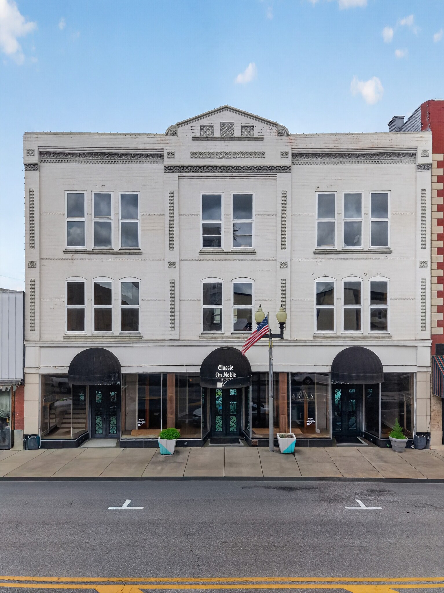 1024 Noble St, Anniston, AL for Sale