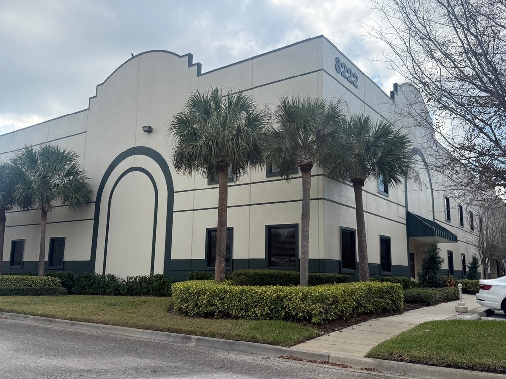 8222 118th Ave, Largo, FL for Sale