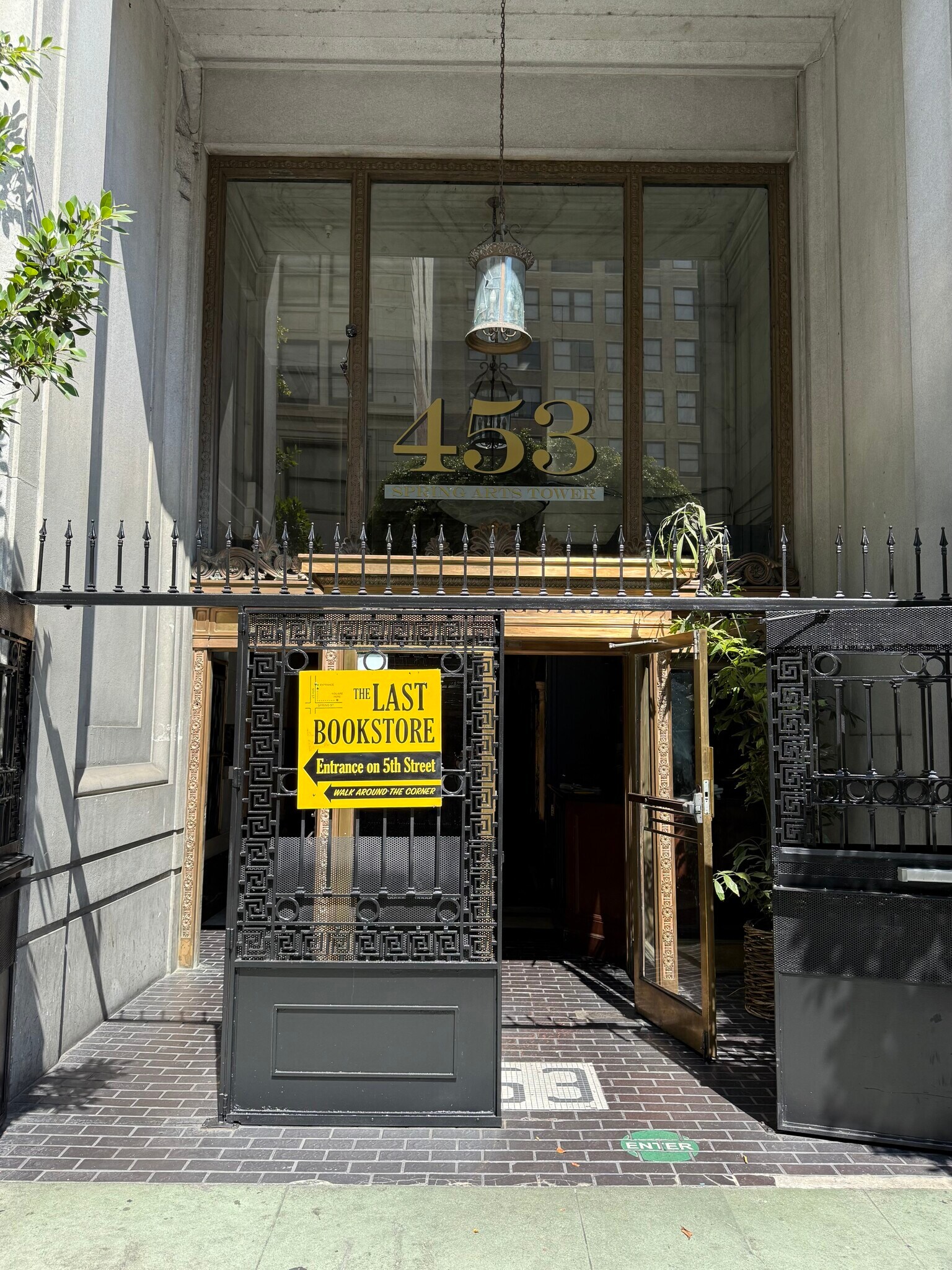 453 S Spring St, Los Angeles, CA for Rent