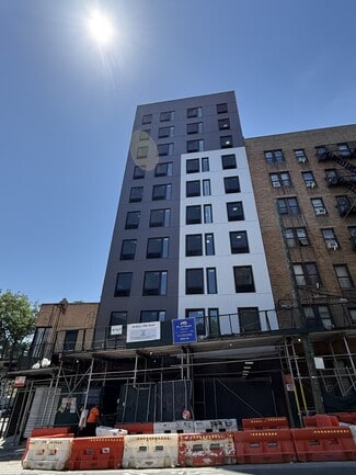 Bronx, NY Retail - 78 W 170th St