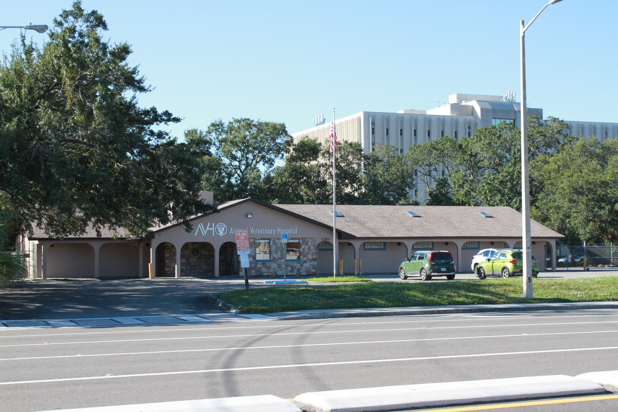 1320 W Oak Ridge Rd, Orlando, FL for Sale
