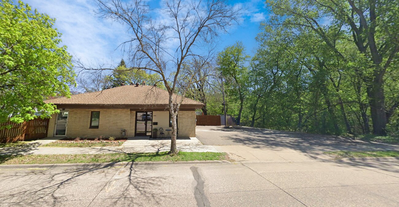 444 N 12th Ave N, South Saint Paul, MN for Rent