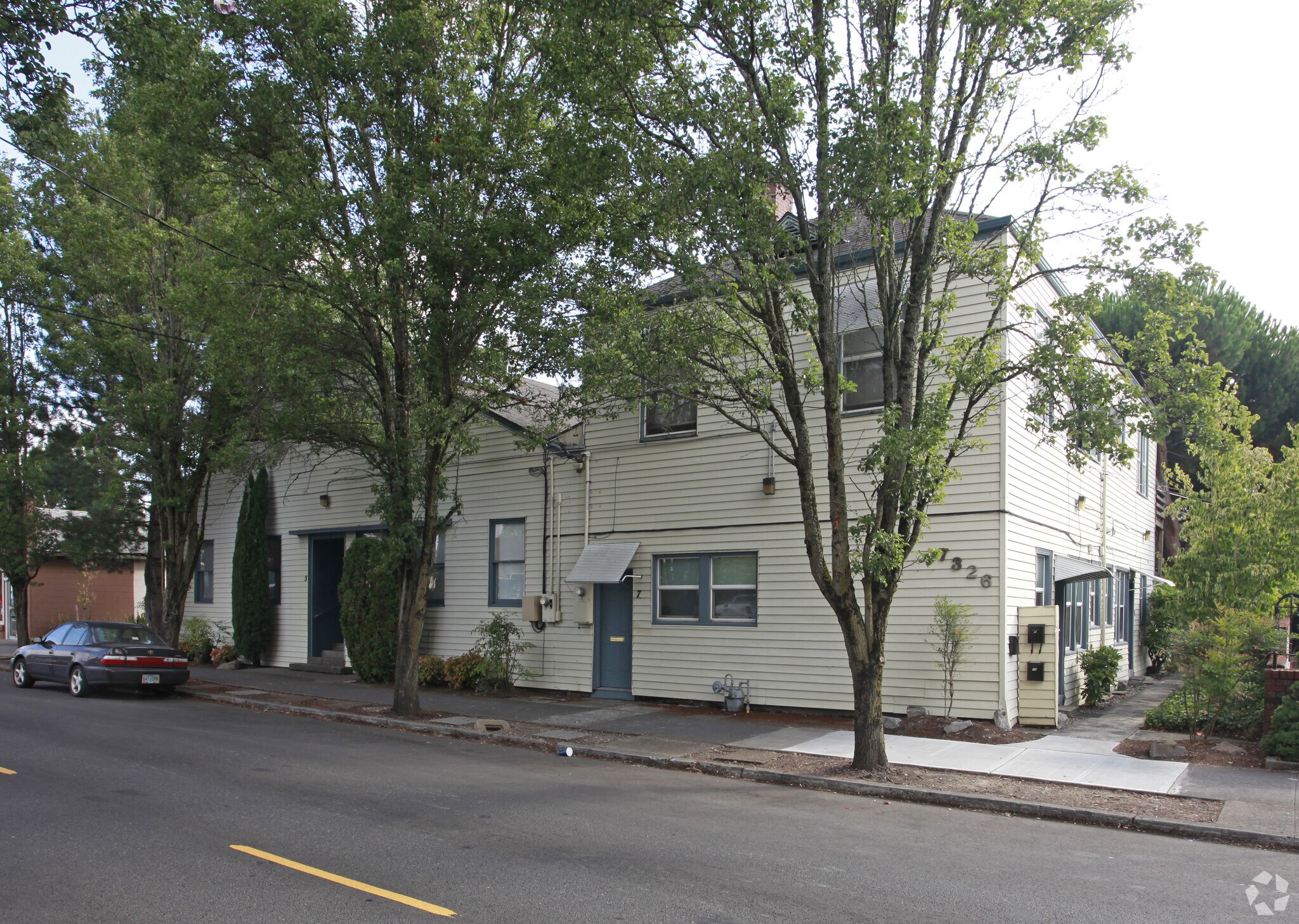 7320-7326 SE Milwaukie Ave, Portland, OR for Rent