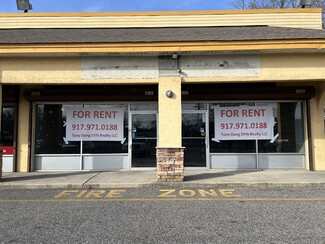 Huntington, NY Retail - 17 Semon Rd