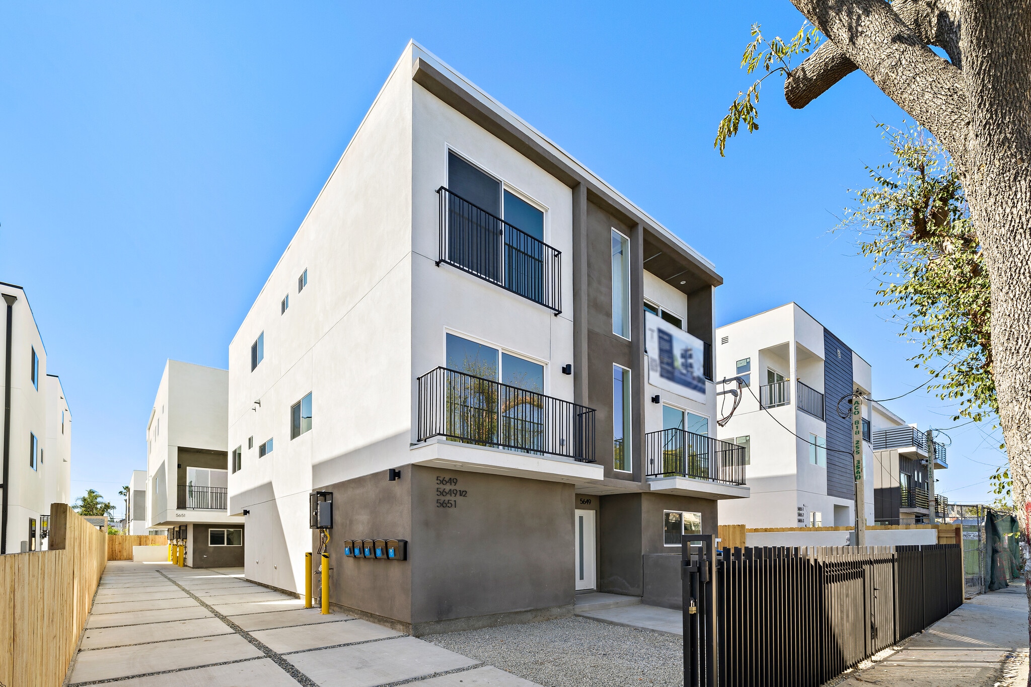 5651 Case Ave, North Hollywood, CA for Sale